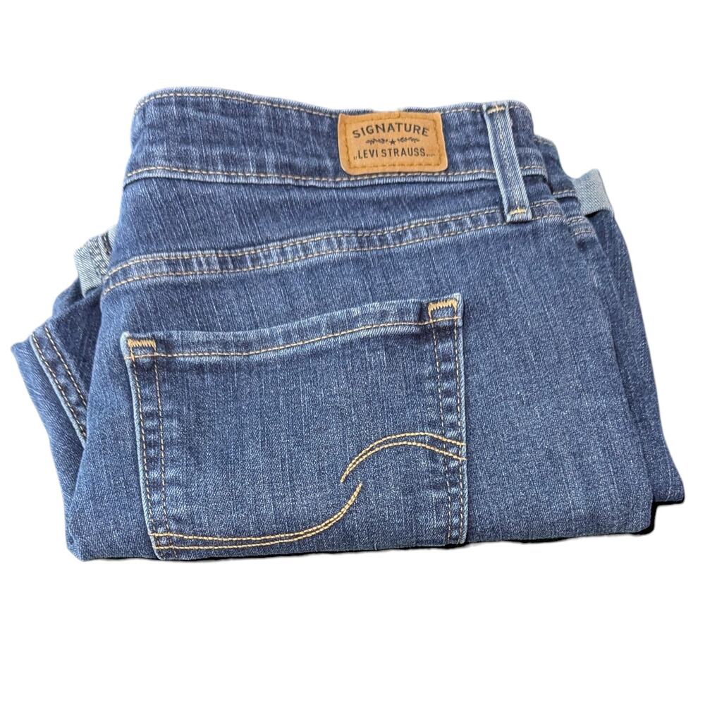 Levis Mid Rise Jean Shorts Signature Roll Up Strauss Bermuda Womens Size 10 w30